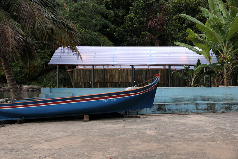 estudio flume builds beach kiosk + boat refuge to support traditional 'caiçara' lifestyle in brazil