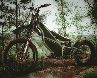 kuberg ranger is an electric dirt bike/scooter hybrid with a pop-up seat