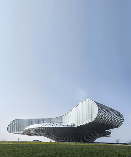 lacime architects applies scale-like aluminum plates to 'the wave' art museum in china