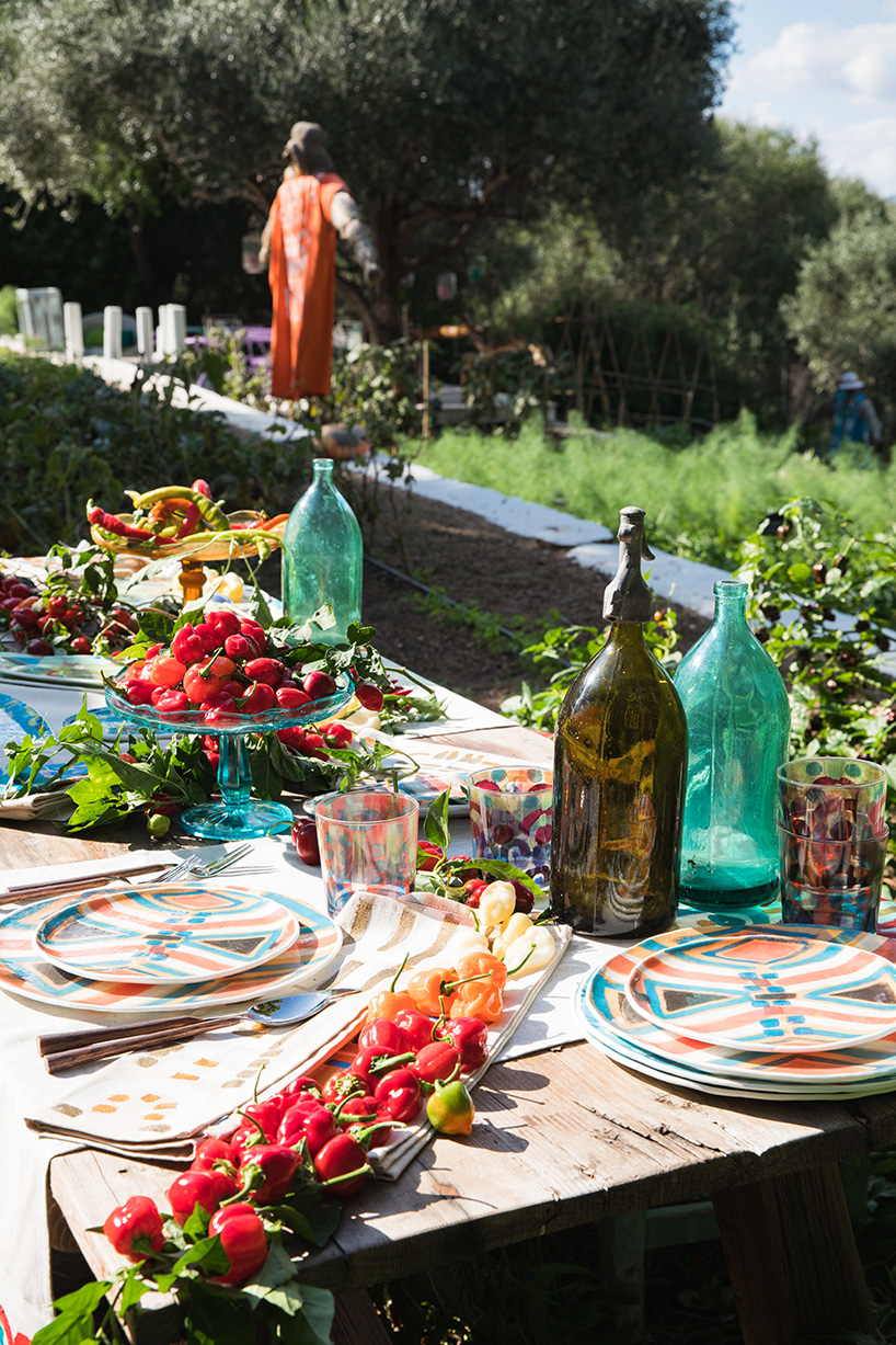 le botteghe su gologone pays tribute to the craftsmanship and tradition of sardinia