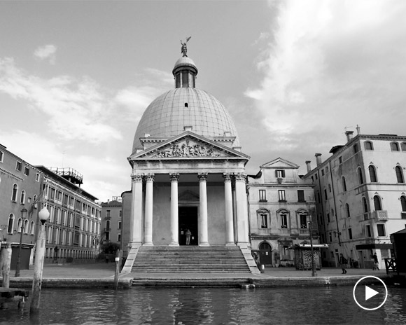 roberto graziano moro documents the COVID-19 crisis in venice, italy, in its most critical moments