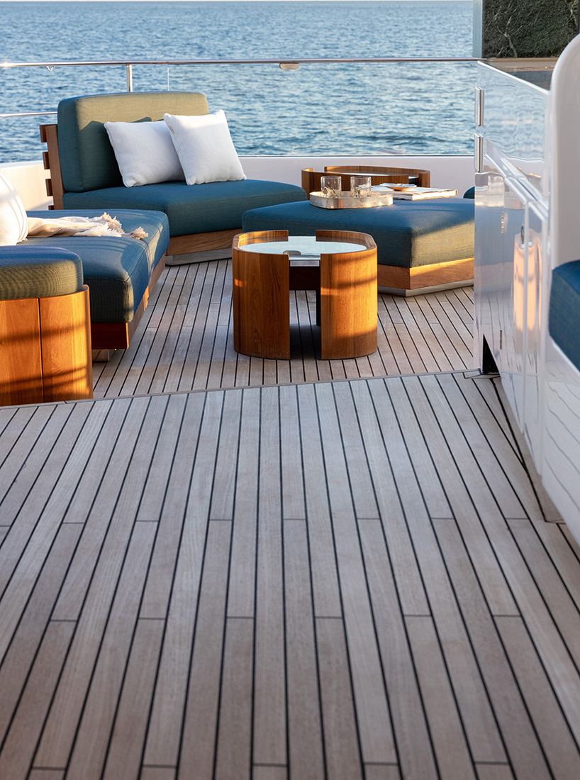 vincenzo de cotiis explores materiality onboard azimut yachts magellano 25 metri