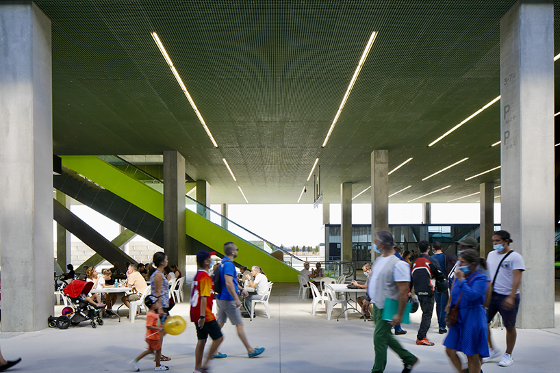 OMA designs toulouse's new exhibition and convention center as an 'urban machine'
