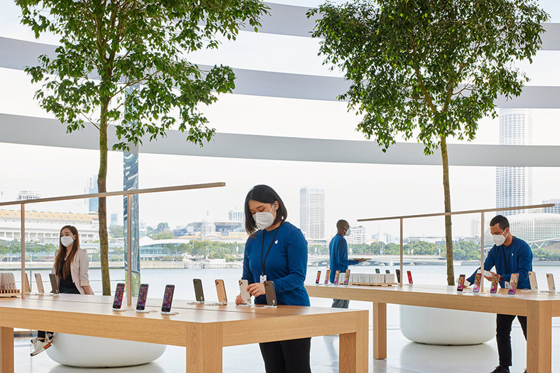 Singapore's first Apple Store opens - Design Raid