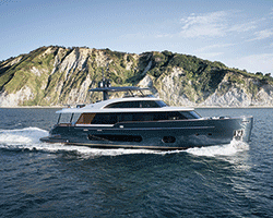vincenzo de cotiis explores materiality onboard azimut yachts magellano 25 metri