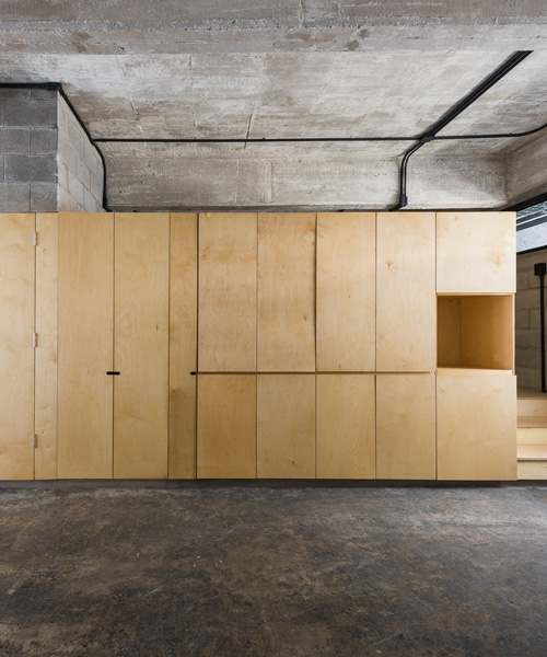 BAAQ' inserts wooden modular system to 1960s apartment building in mexico city