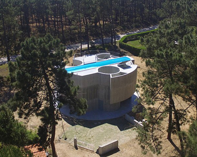'trefoil house' in portugal by double (o) studio supports a rooftop lap pool
