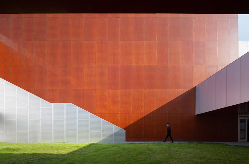 OPEN designs performing arts center in shenzhen as a 'drama box' with rich spatial experiences