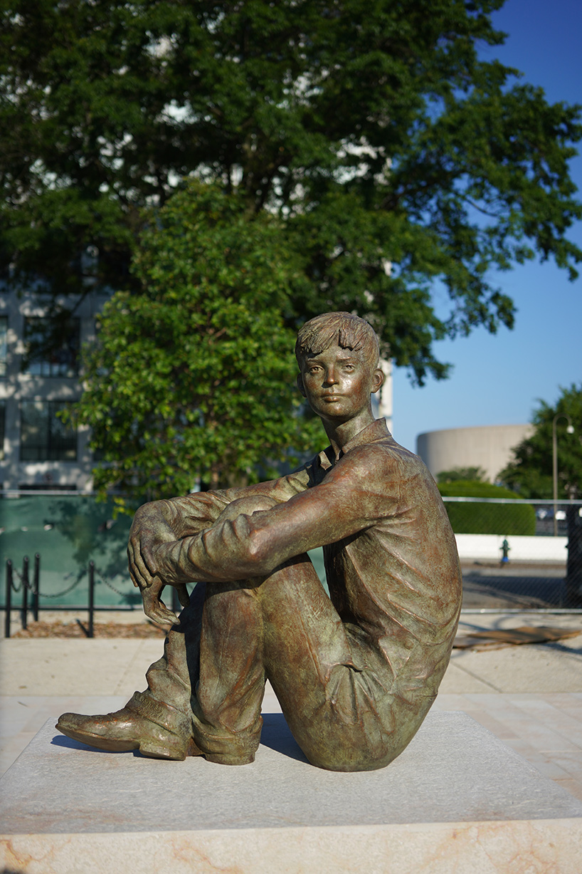 frank gehry-designed eisenhower memorial opens in washington DC