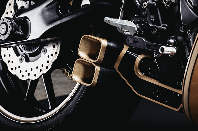 beech wood carving fronts george woodman garage's yamaha XSR700 motorbike