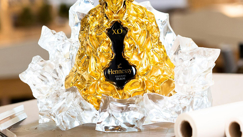 Moet Hennessy releases Frank Gehry-designed Hennessy XO bottle - Just Drinks