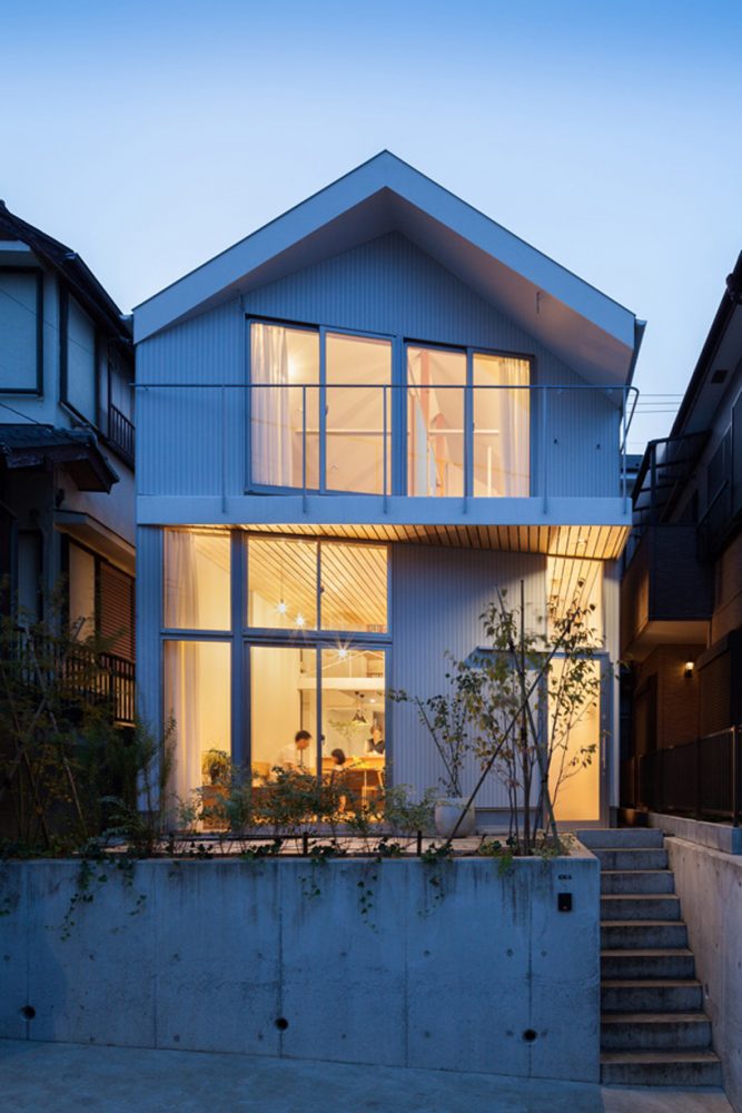 diagonal façade shifts the line of sight in this japanese house by IN
