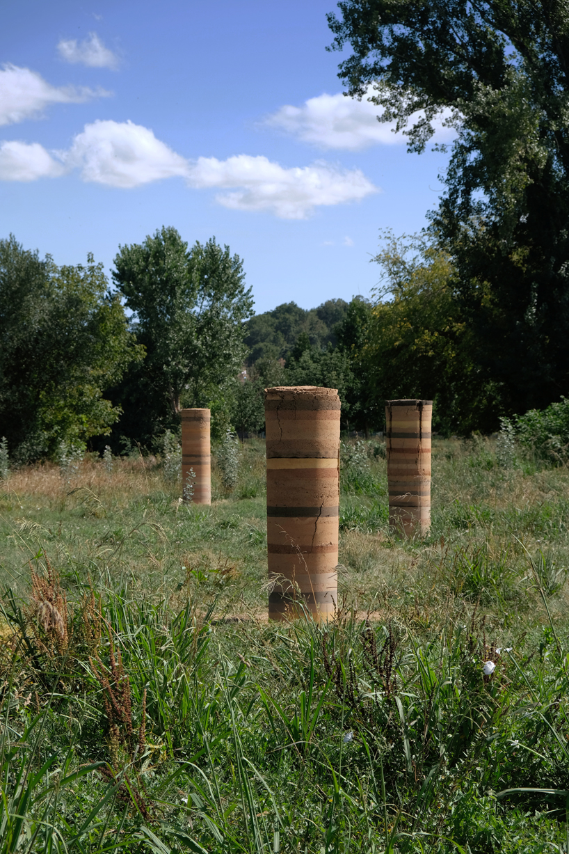 iwo borkowicz + ola korbańska transform palm tree biomass into sculptures designboom