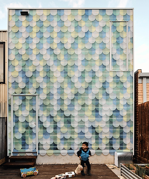 krisna cheung adds pastel-colored perspex shingles façade to a studio garage in melbourne