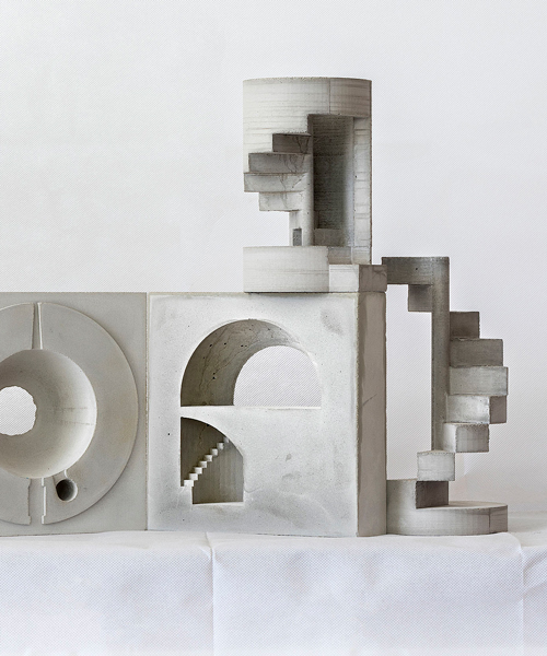 marià castelló explores a kit of parts to be endlessly reconfigured as 'architecture fragments'