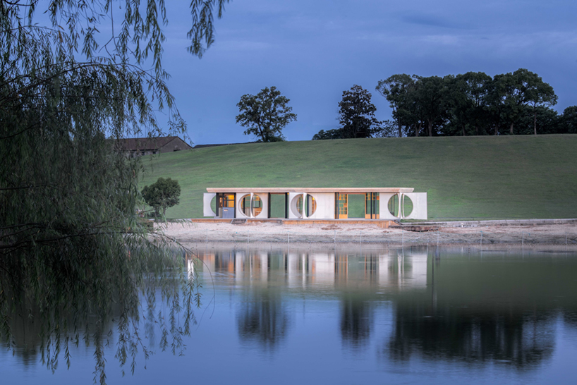'the screen pavilion' by ray&emilio studio is a complex, clustered space to be explored