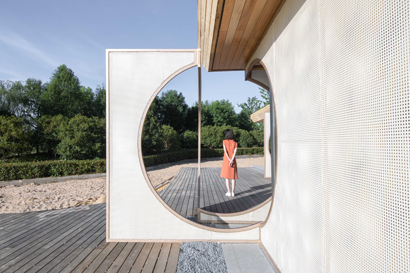 'the screen pavilion' by ray&emilio studio is a complex, clustered space to be explored