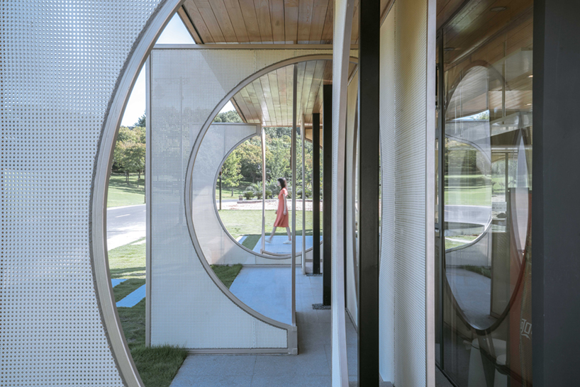 'the screen pavilion' by ray&emilio studio is a complex, clustered space to be explored