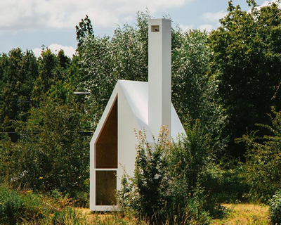 rick abelen builds a 6sqm look-out house complete with periscope in rural belgium