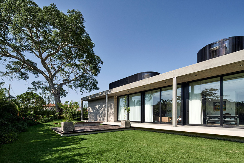 sommet's concrete 'casa 54' in bolivia photographed by cristóbal palma