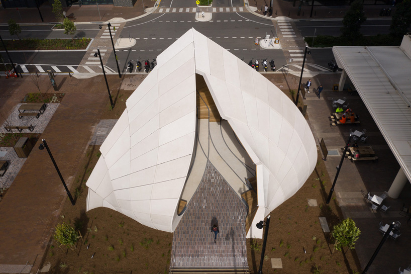 sculptural pavilion by studio chris fox in sydney