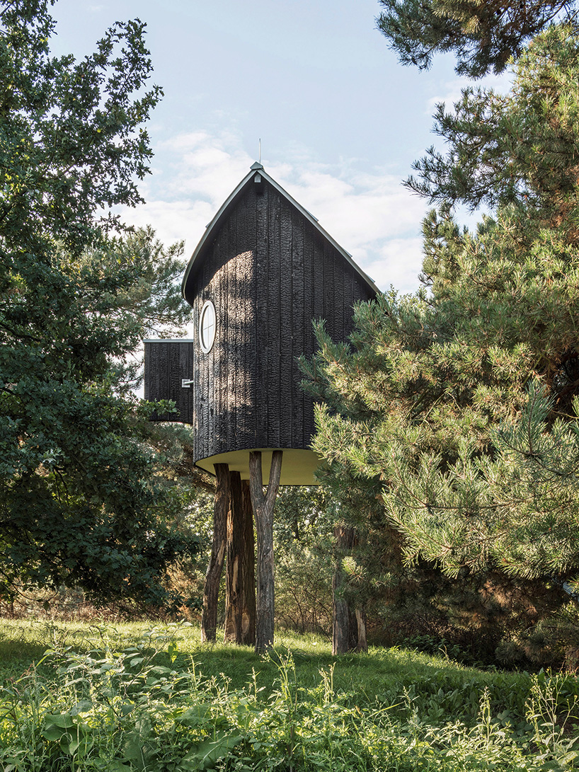 terunobu fujimori installs ein stein teahouse on stilts at raketenstation  hombroich