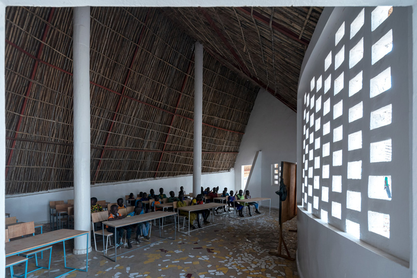 toshiko mori completes oval-shaped fass school and teachers’ residence in remote senegal