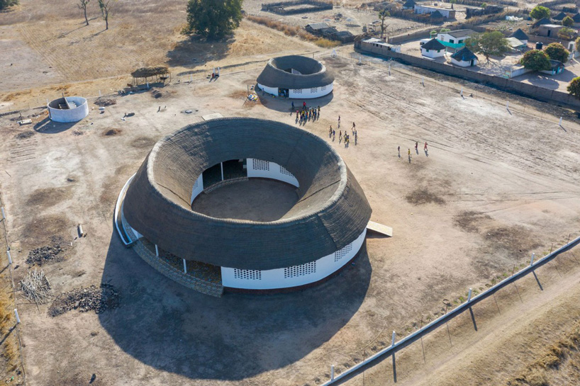 toshiko mori completes oval-shaped fass school and teachers’ residence in remote senegal