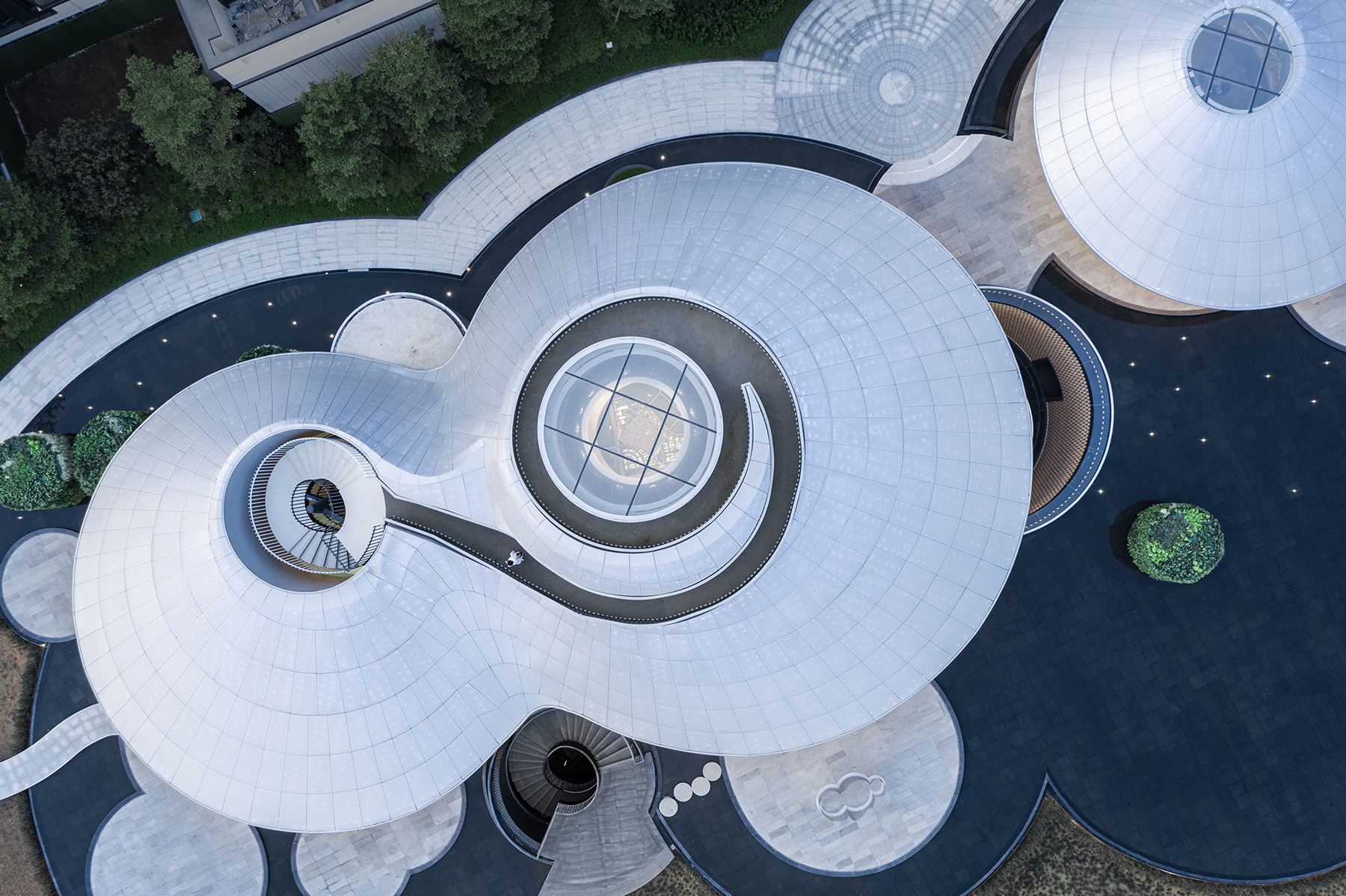 wutopia-lab-aluminum-mountain-guangdong-china-designboom-1800-1