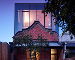 austin maynard architects designs its union house in australia as a space for play