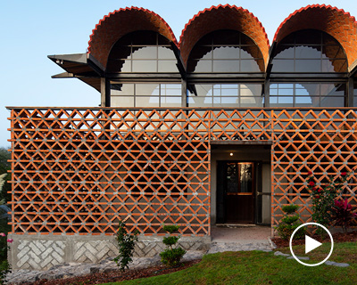aldana sánchez architects completes brick multimedia center in rural mexico