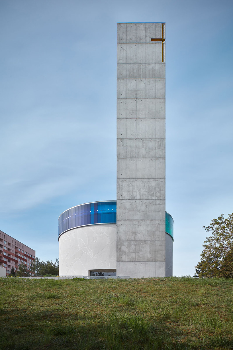 31-meter-high tower made of concrete 