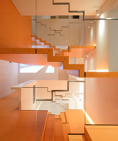 carlo ratti designs a 15-meter-high vertical plaza inside milan's MEET digital arts center