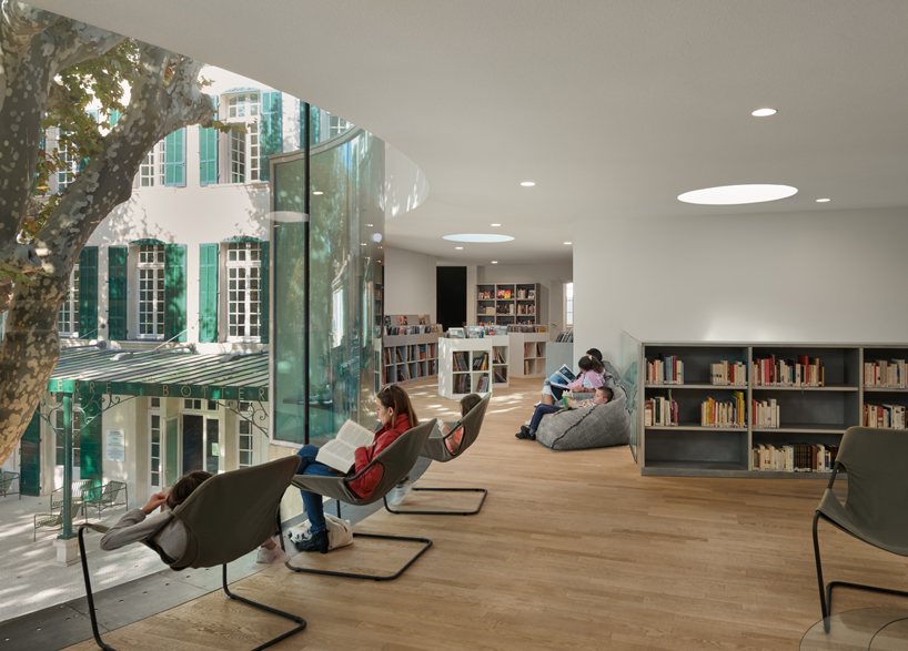 dominique coulon turns a 17th century french mansion into a new library designboom