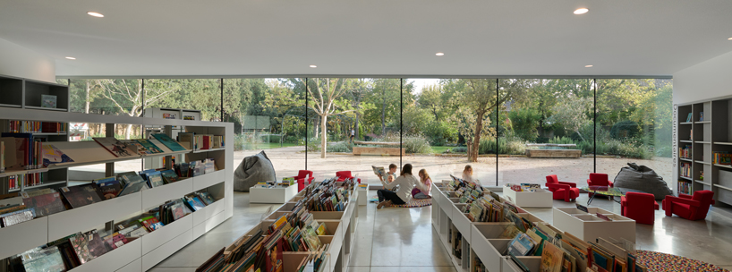 dominique coulon turns a 17th century french mansion into a new library designboom