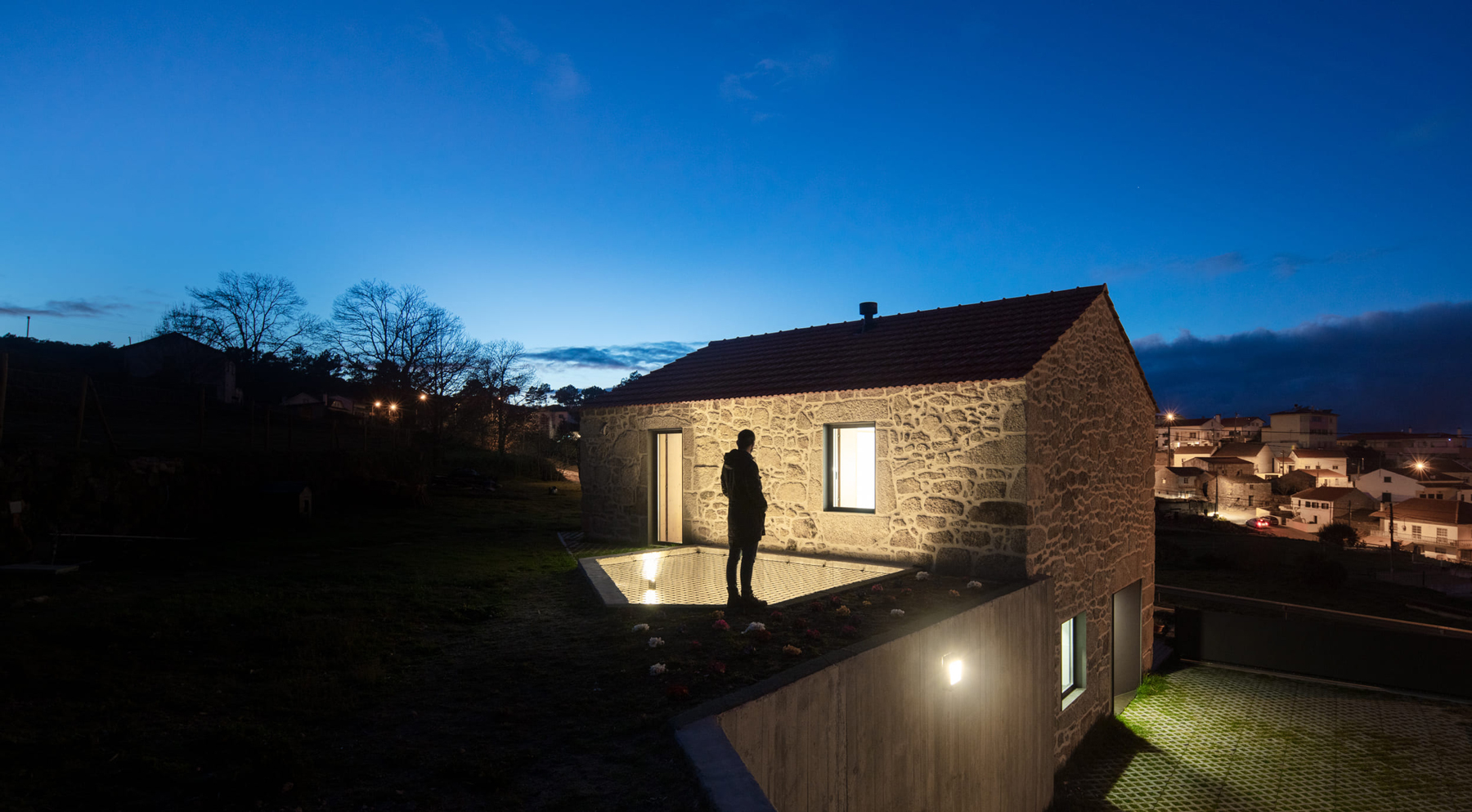 filipe-pina-arquitectura-gafanha-house-portugal-designboom-1800-1