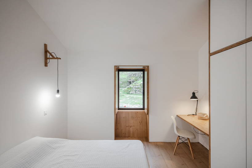 filipe pina arquitectura completes restoration of gafanha house in portugal designboom