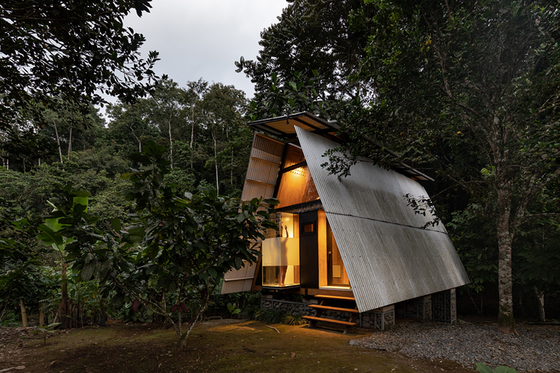 compact 'huaira' dwelling in ecuador generates a negative carbon footprint