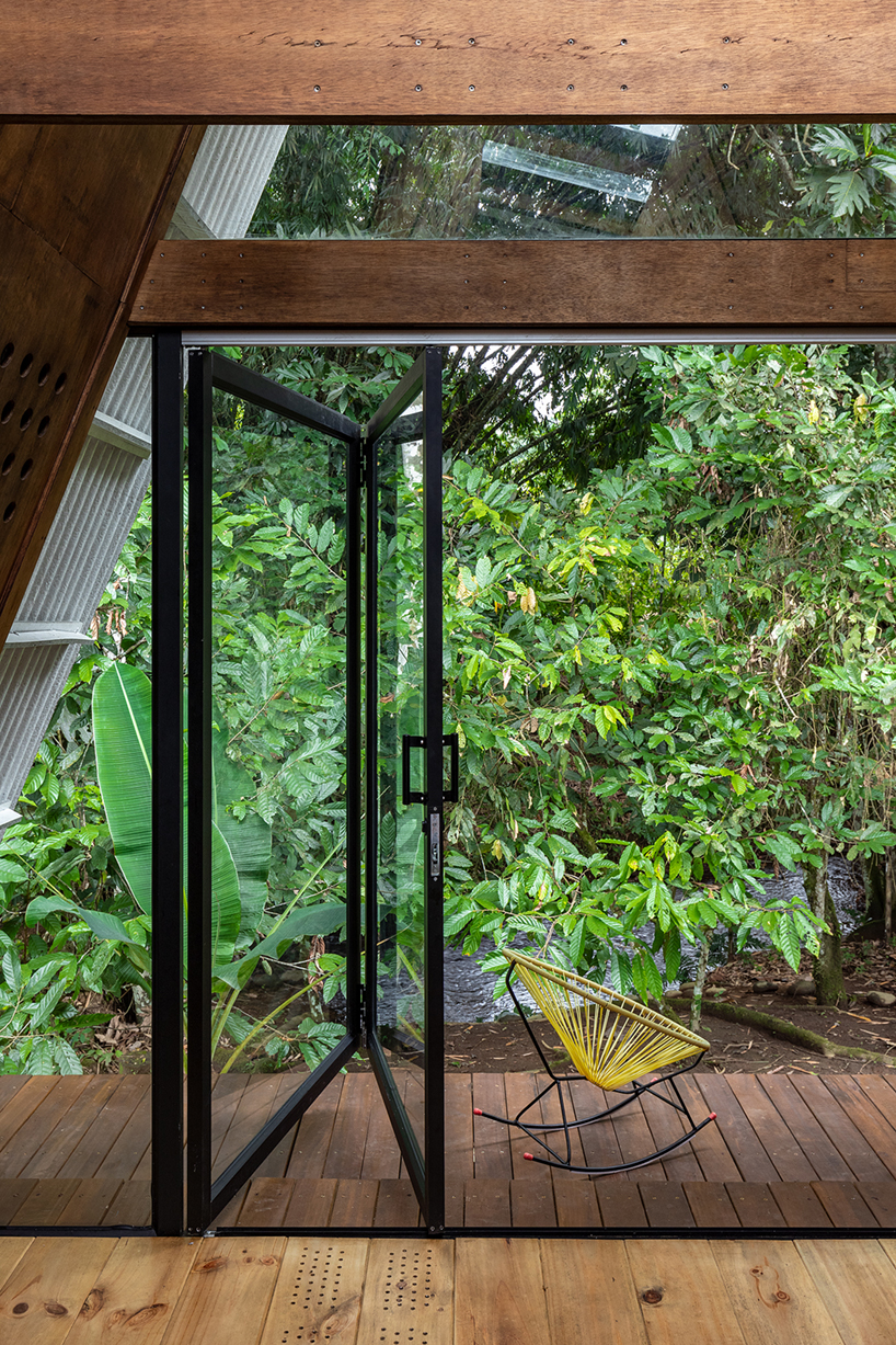 compact 'huaira' dwelling in ecuador generates a negative carbon footprint