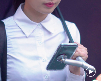 this japanese umbrella features a magnet holder so you can fix your smartphone on its handle