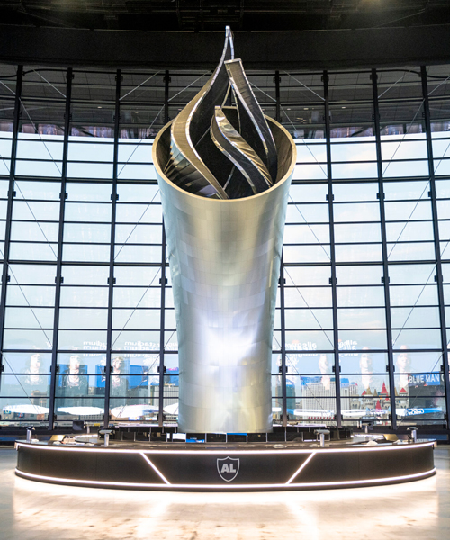 las vegas raiders' memorial torch becomes world's tallest 3D printed  structure