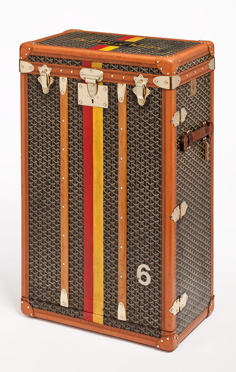 LOUIS VUITTON Miniature 'Miss France' Trunk in Wood and gilded