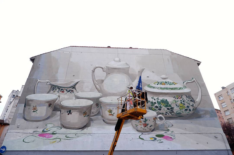 manolo mesa pays tribute to abandoned pottery factory of san claudio with a mural in oviedo