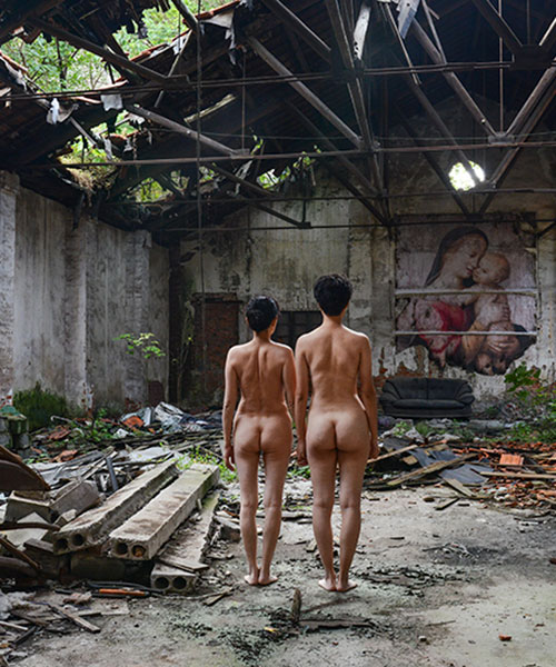 mother and daughter are photographed naked, facing ruined sites of china