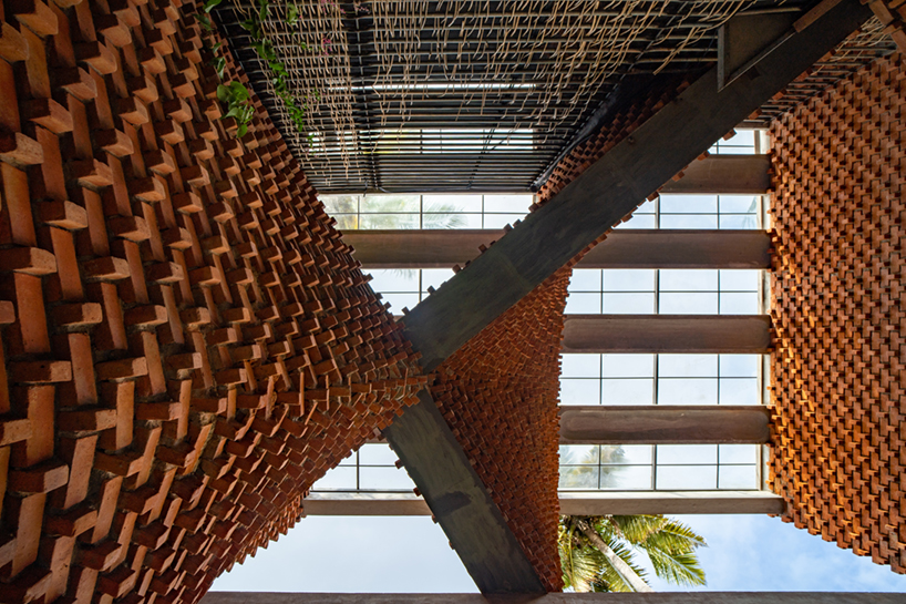 pirouette house wallmakers