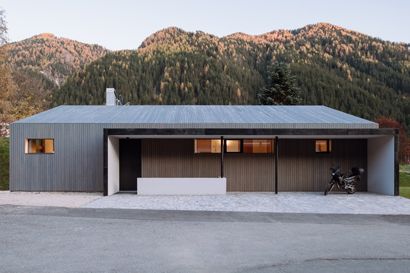 plasma studio's contemporary 'house L' integrates with its traditional tyrolean context