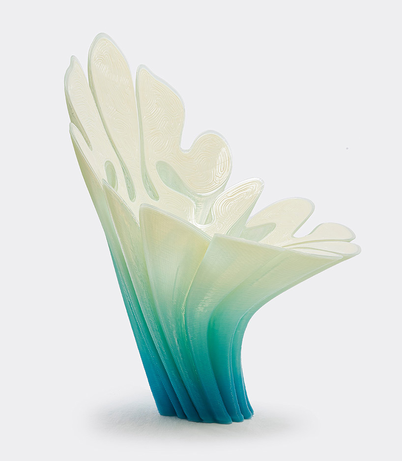 'rise' chair by zaha hadid architects for nagami is 3D printed from biodegradable material