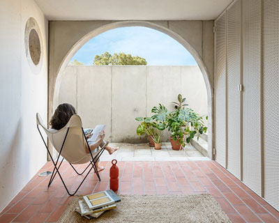 romero & vallejo build contemporary house within historic city center of toledo, spain