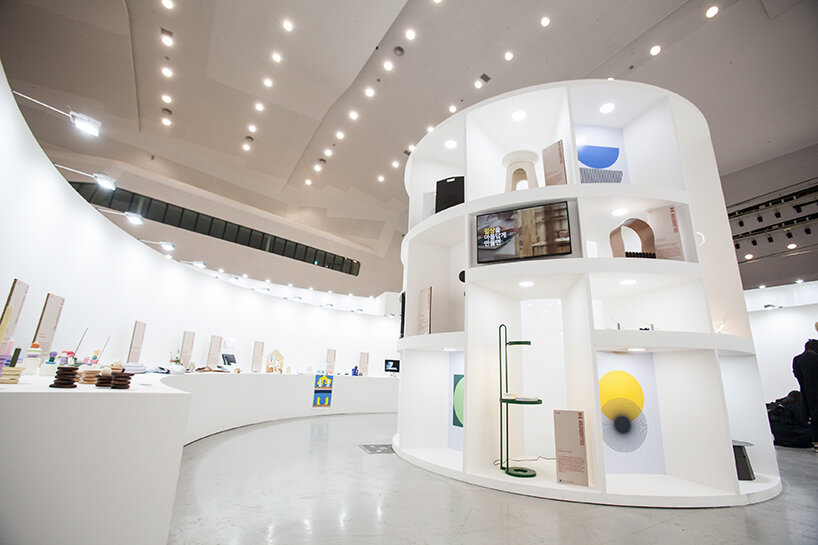3D-printed furniture & transformable lights win 2021 DDP best design award