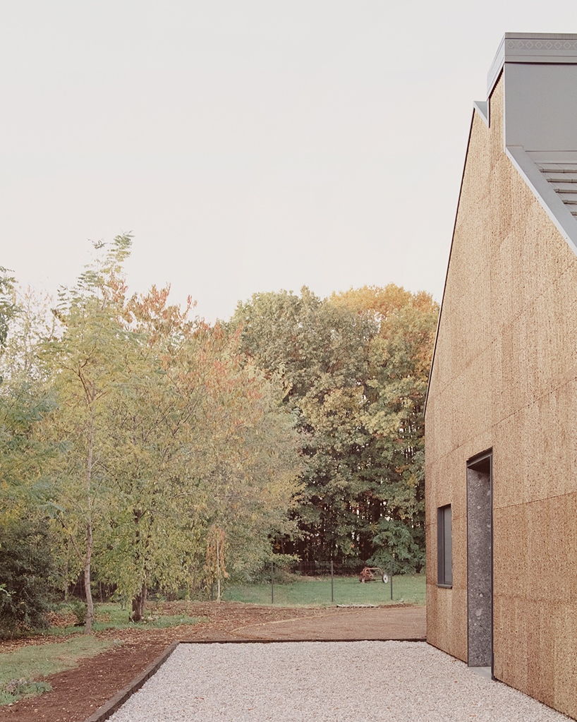 Lca Architetti Completes Casa Quattro With Eccentric Use Of Straw And Cork